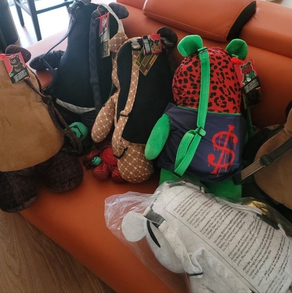 SPRAYGROUND Teddy Bear Backpacks.Prices reflect average price per Bear - Picture 7 of 14